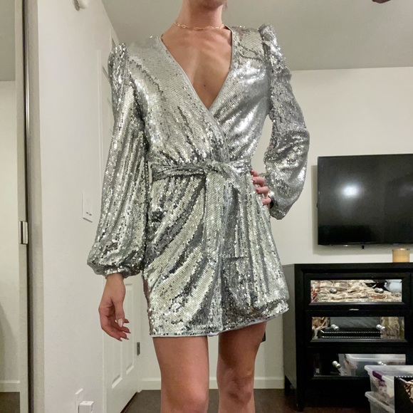Sequin Long Sleeve Dress w/ Belt - Picture 12 of 14